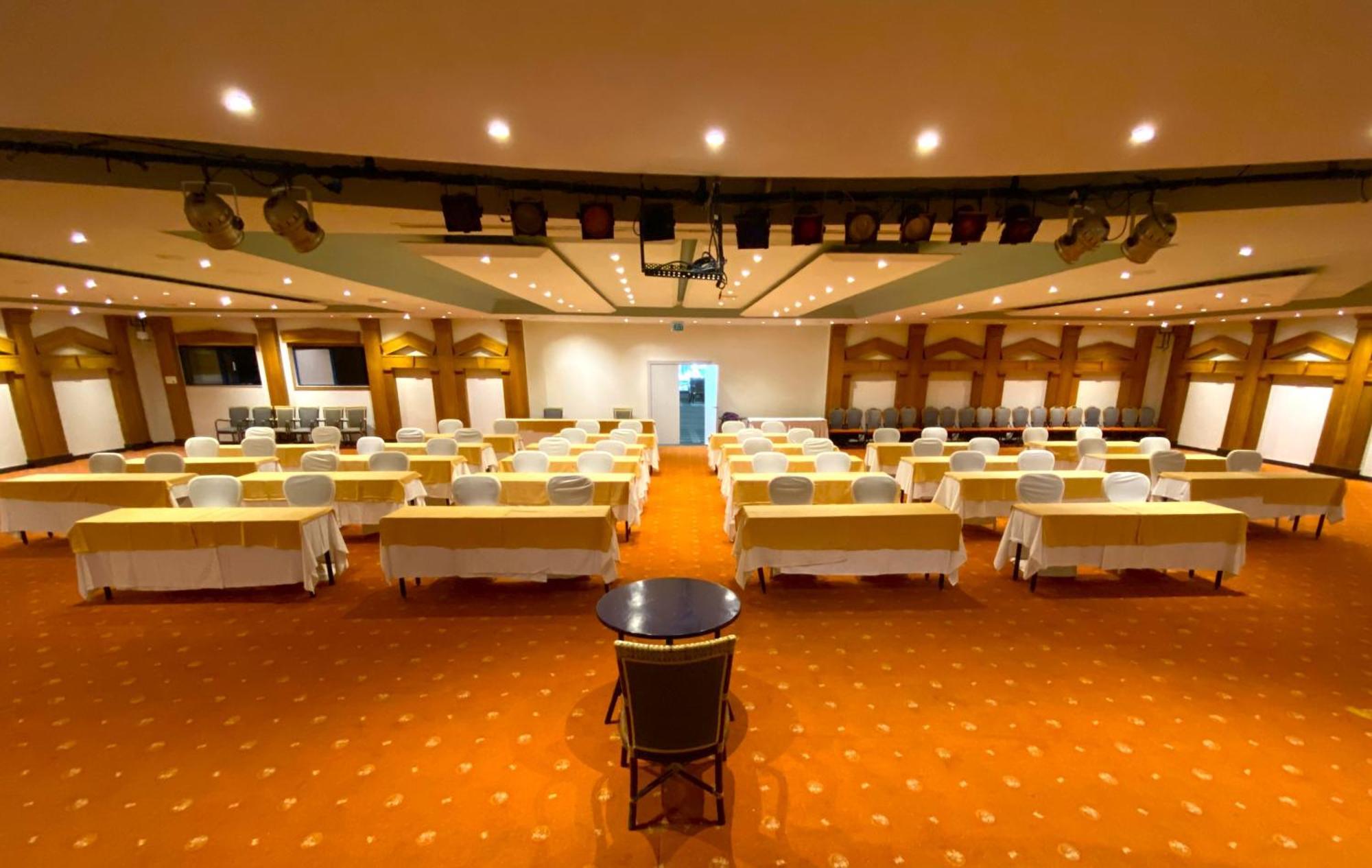 Queen'S Park Le Jardin Kemer Exterior photo