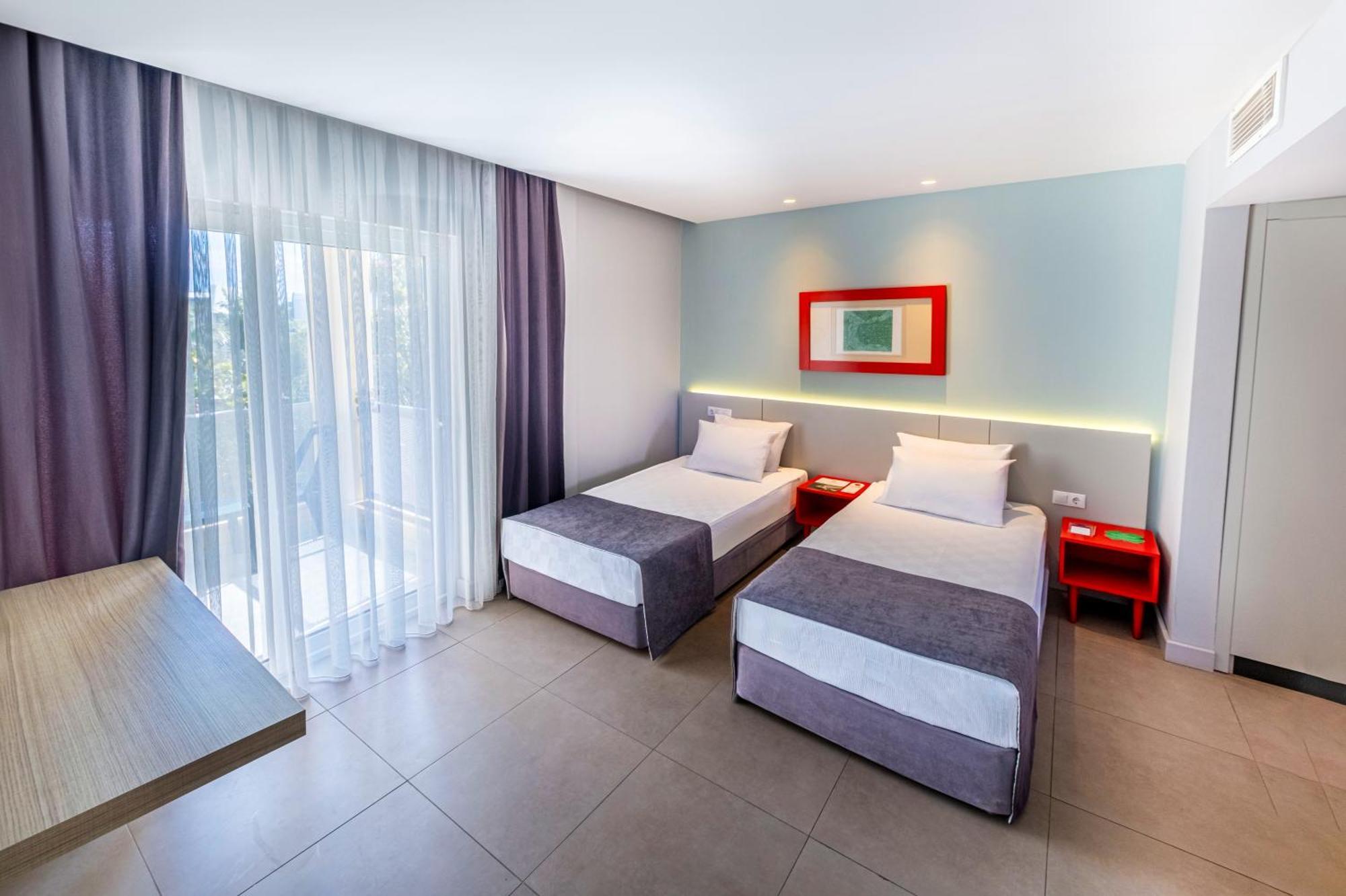Queen'S Park Le Jardin Kemer Exterior photo